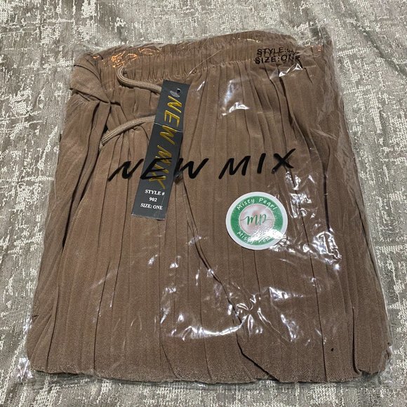 Wide-Leg Palazzo Pants - Picture 2 of 4